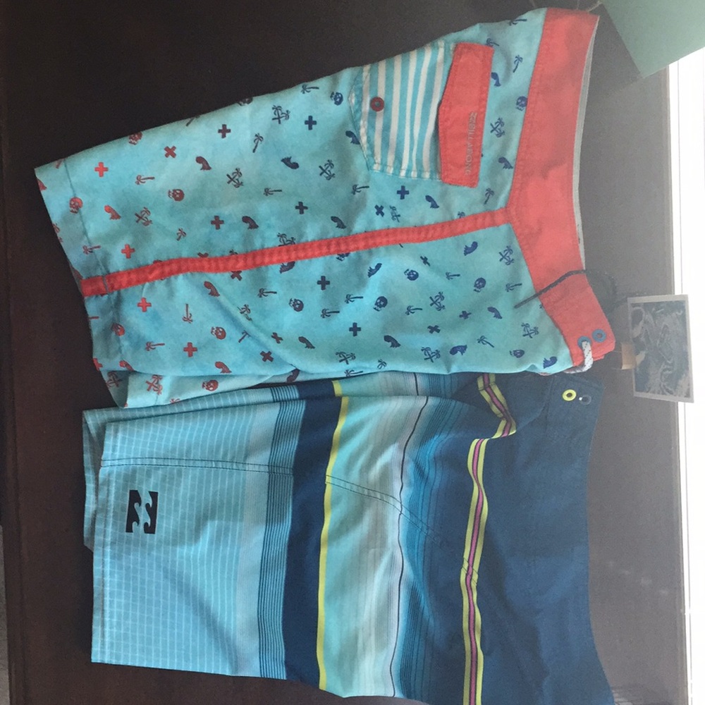 Billabong Boys Boardshorts Size 24.